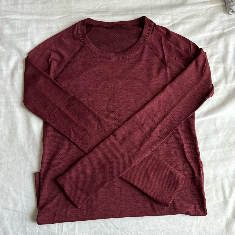 Lululemon Swiftly LS size 4 Red